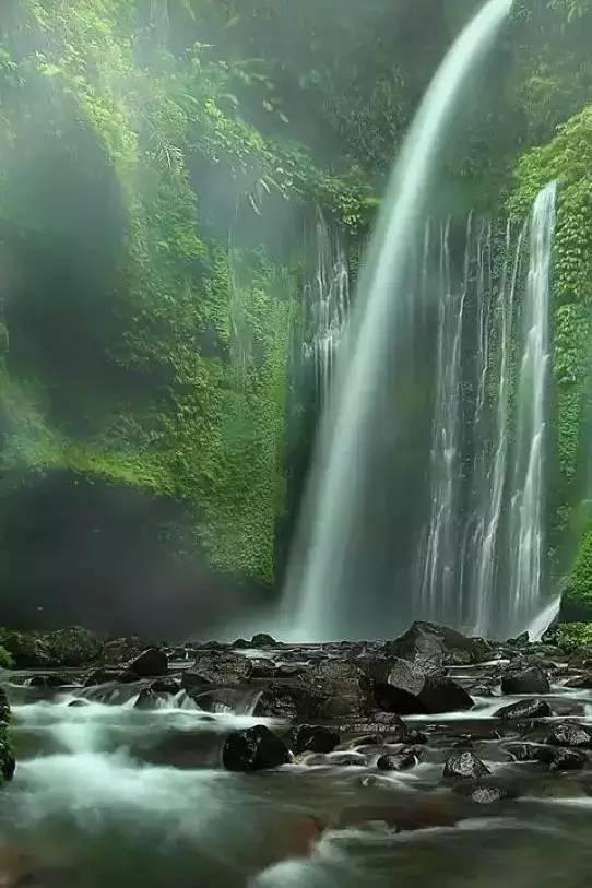 逃离沙漠小镇